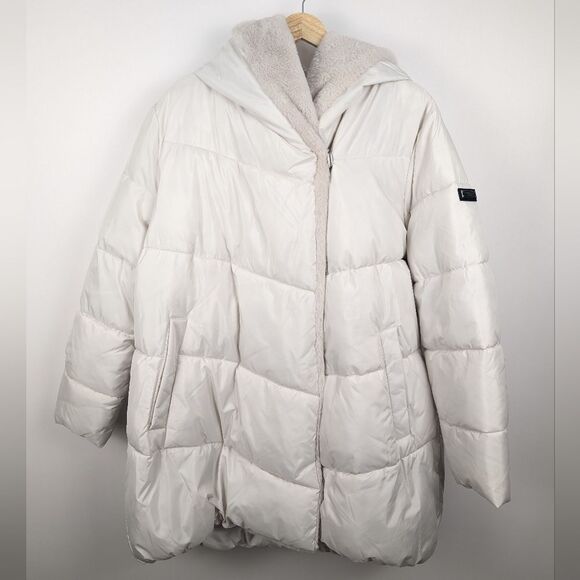BCBGmaxazria White Puffer Winter Coat Women's Oversized XL Faux Fur Hooded Warm - Picture 2 of 16